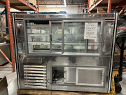 Igloo 71" Deli Meat & Fish Display Cases