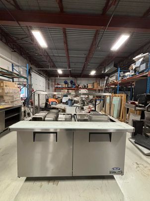 60" Mega Top Sandwich/Salad Prep Table w/ Refrigerated Base, 115v 60" Mega Top Sandwich/Salad Prep Table w/ Refrigerated Base, 115v