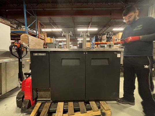 59" Kegerator Beer Dispenser w/ (2) Keg Capacity - (2) Columns, Black, 115v 59" Kegerator Beer Dispenser w/ (2) Keg Capacity - (2) Columns, Black, 115v